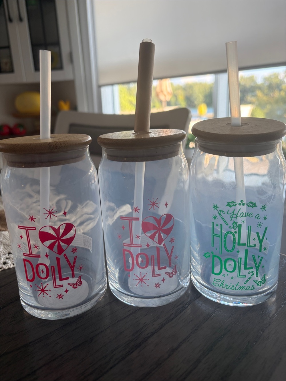 Dollcake Pink & Green Holiday Glass Tumbler Set with Bamboo Lids